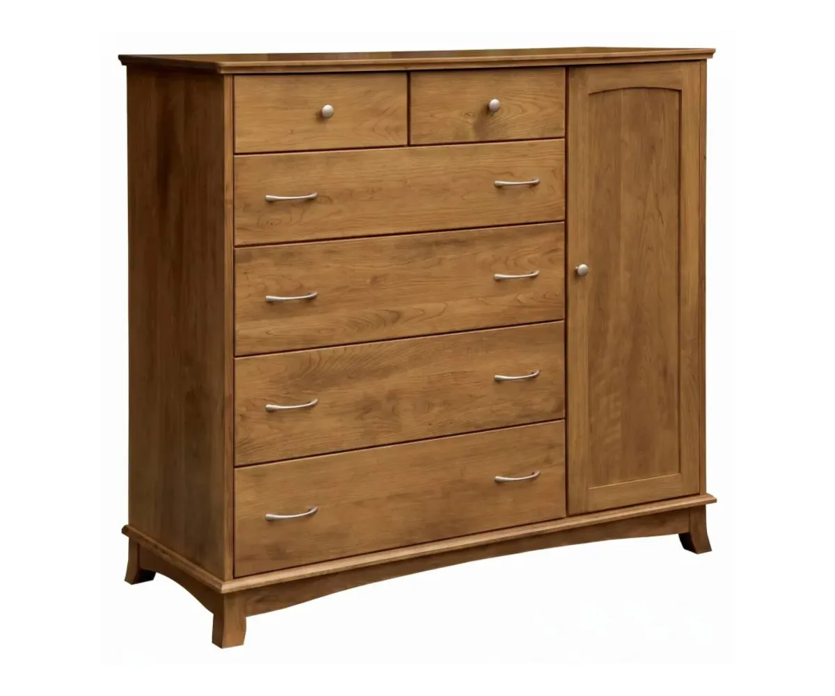 Crescent Gentleman’s Chest