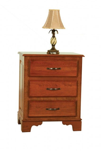 Colonial 3-Drawer Nightstand