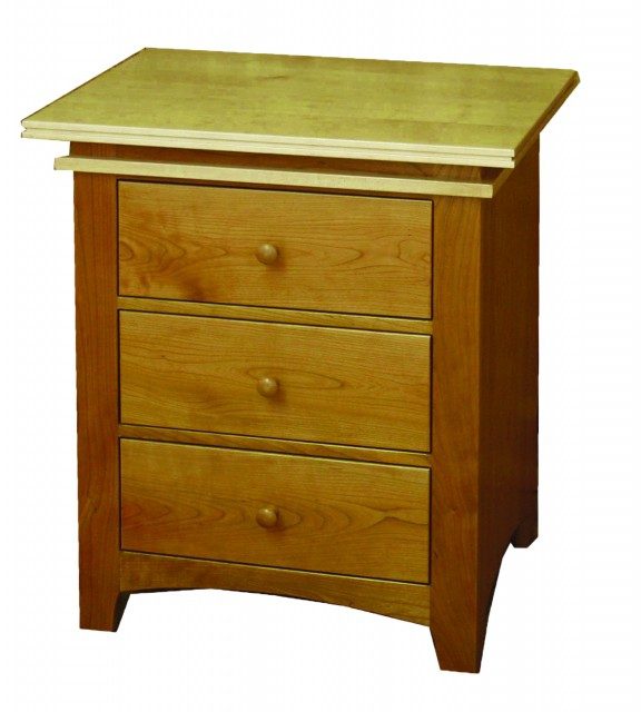 Maple Creek 3 drawer nightstand